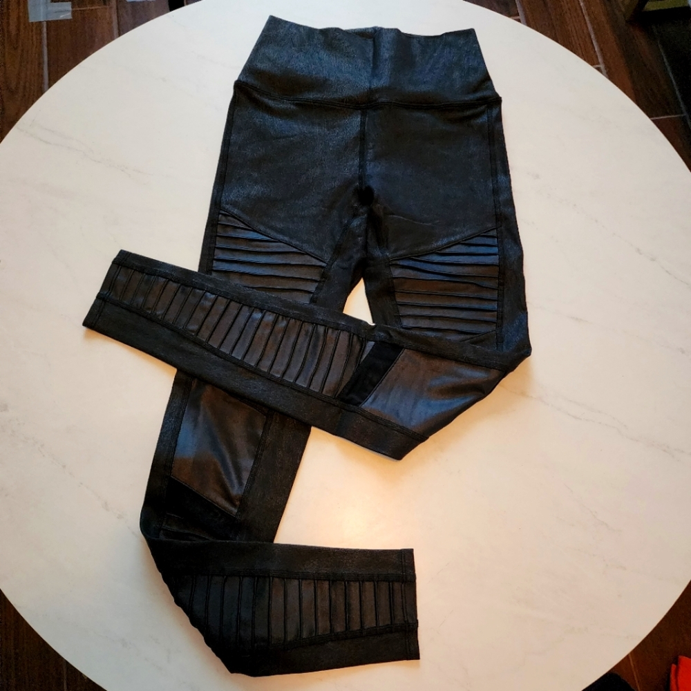 Alo yoga coated high rise moto leggins